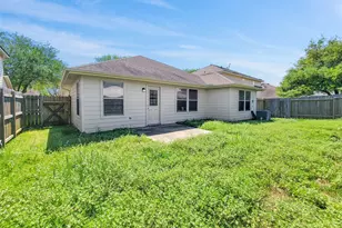 5439 Aloe Ave, Baytown, TX 77521 - Photo 14