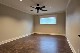 11550 Chimney Rock Rd, Houston, TX 77035 - Photo 12