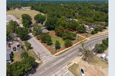 406 E Phillips Street, Conroe, TX 77301 - Photo 2
