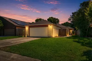 11107 Kitty Brook Dr, Houston, TX 77071 - Photo 2
