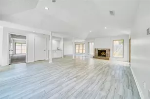 11107 Kitty Brook Dr, Houston, TX 77071 - Photo 10