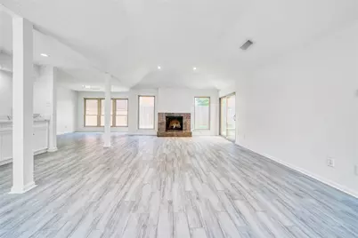11107 Kitty Brook Drive, Houston, TX 77071 - Photo 8