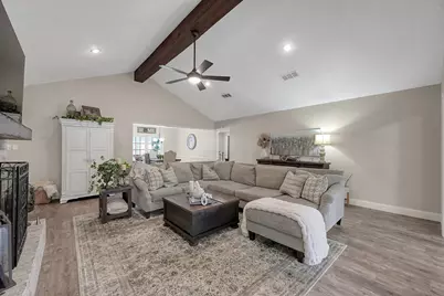 8 Cambridge Circle, Conroe, TX 77304 - Photo 6