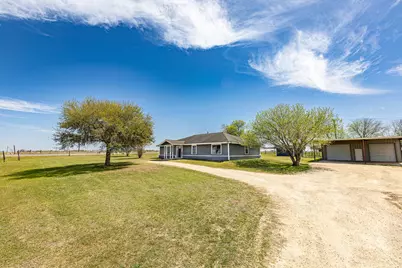 985 County Road 301, Shiner, TX 77984 - Photo 1