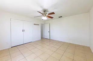 985 Co Rd 301, Shiner, TX 77984 - Photo 16