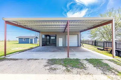 985 County Road 301, Shiner, TX 77984 - Photo 22