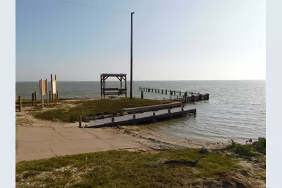 266 1st Street, Port Lavaca, TX 77979 - Photo 16