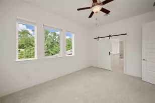 2215 MacArthur St, Houston, TX 77030 - Photo 26