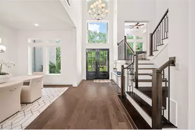2215 Macarthur Street, Houston, TX 77030 - Photo 2