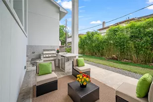 2215 MacArthur St, Houston, TX 77030 - Photo 22