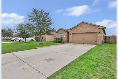 2630 Tracy Lane, Highlands, TX 77562 - Photo 2