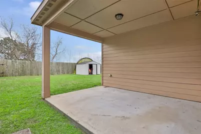 2630 Tracy Lane, Highlands, TX 77562 - Photo 4