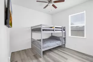 2630 Tracy Ln, Highlands, TX 77562 - Photo 30