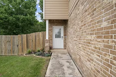6101 Fox Ridge Drive, Angleton, TX 77515 - Photo 6