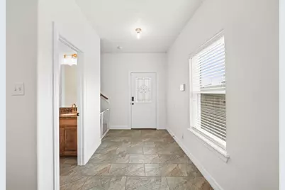 6101 Fox Ridge Drive, Angleton, TX 77515 - Photo 8
