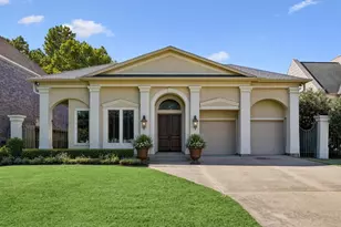 1017 Mulberry Ln, Bellaire, TX 77401 - Photo 1