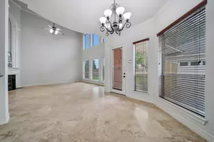 6811 Colonade Tr, Sugar Land, TX 77479 - Photo 18