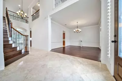 6811 Colonade Trail, Sugar Land, TX 77479 - Photo 8