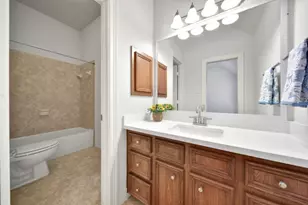 6811 Colonade Tr, Sugar Land, TX 77479 - Photo 36