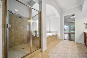 6811 Colonade Tr, Sugar Land, TX 77479 - Photo 28