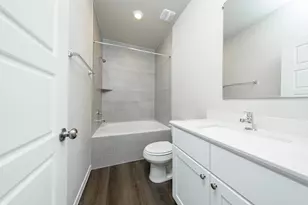 2126 Creole Crk Ln, Houston, TX 77090 - Photo 8