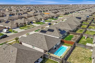 7826 Bullrider Drive, Corpus Christi, TX 78414 - Photo 40