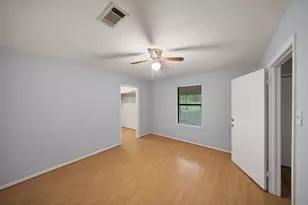 6071 County Rd 448, Navasota, TX 77868 - Photo 16
