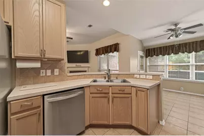 11818 Leaf Oak Drive, Houston, TX 77065 - Photo 14