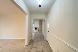 12342 Barryknoll Ln, Houston, TX 77024 - Photo 2