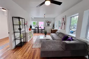 415 Fairview Ave, Houston, TX 77006 - Photo 2