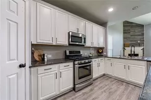2214 Sterling Oaks Dr, Rosharon, TX 77583 - Photo 8