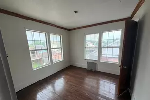 2421 Wilshire St, Houston, TX 77023 - Photo 8