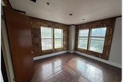 2421 Wilshire Street, Houston, TX 77023 - Photo 6