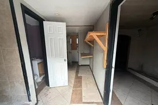 2421 Wilshire St, Houston, TX 77023 - Photo 16