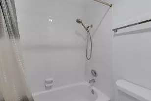 9707 Richmond Ave, Houston, TX 77042 - Photo 18