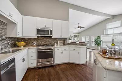 5202 Cornish Street, Houston, TX 77007 - Photo 4