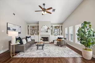 5202 Cornish St, Houston, TX 77007 - Photo 2