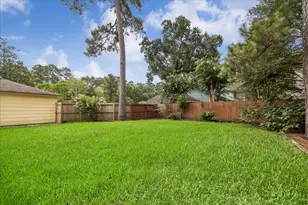 2226 Hidden Creek Dr, Houston, TX 77339 - Photo 16