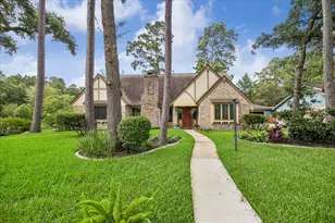 2226 Hidden Creek Dr, Houston, TX 77339 - Photo 2