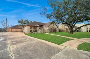 15103 Plaza Libre Dr, Houston, TX 77083 - Photo 4