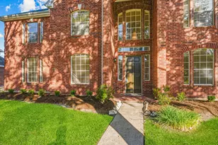 9323 Hudson Bend Cir, Houston, TX 77095 - Photo 2