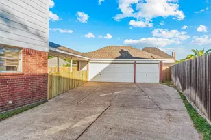 9323 Hudson Bend Cir, Houston, TX 77095 - Photo 46
