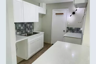 9550 Deering Drive #310, Houston, TX 77036 - Photo 10
