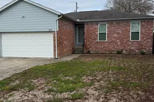 4910 Alamo Dr, Galveston, TX 77551 - Photo 1