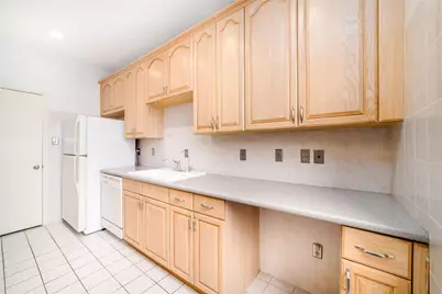 7505 Memorial Woods Drive #23, Houston, TX 77024 - Photo 6