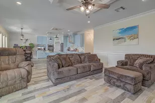 1003 Redfish St, Bayou Vista, TX 77563 - Photo 16