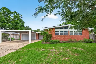 5422 Hummingbird Street, Houston, TX 77096 - Photo 1