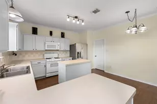 11926 Green Willow Falls Dr, Tomball, TX 77375 - Photo 16