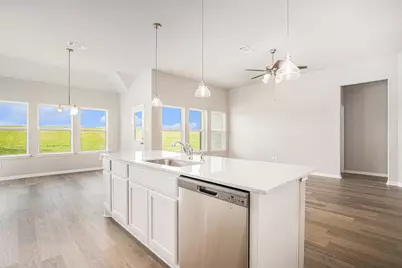 2102 Twin Lakes Boulevard, West Columbia, TX 77486 - Photo 6