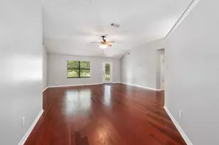 3875 Larkspur St, Alvin, TX 77511 - Photo 10